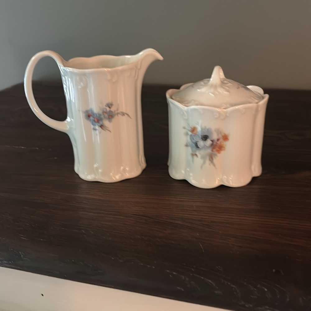Rosenthal Classic Rose BELVEDERE Creamer & Covered Sugar Bowl , Monjibou, EUC
